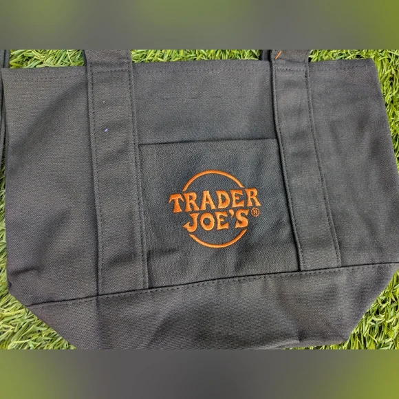 NEW Trader Joe's Reusable Halloween Mini Tote Bags Set: Limited Edition - Picture 6 of 6